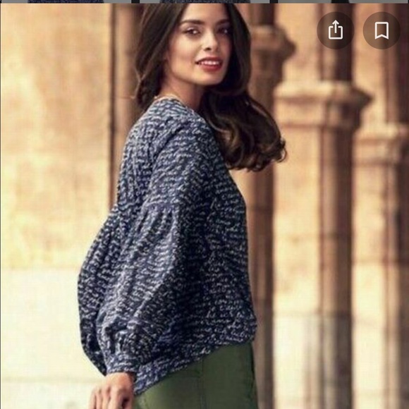 cabi style # 5336 Size L Te Amo Love Print Women’s Navy blue V Neck Blouse - Picture 4 of 9